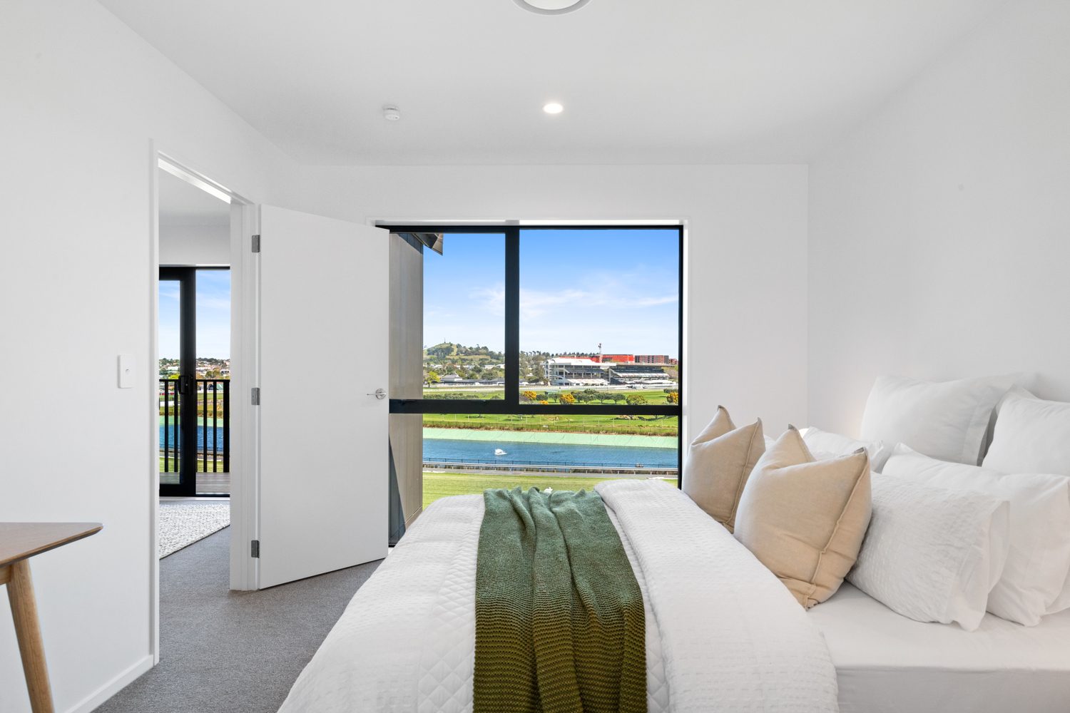 16 Furlong Avenue, Remuera, photo 11