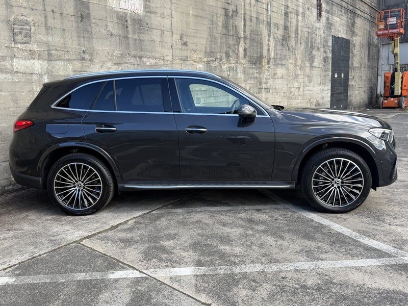 2026 Mercedes-Benz GLC 300 e 350 E 4MATIC SUV, photo 2
