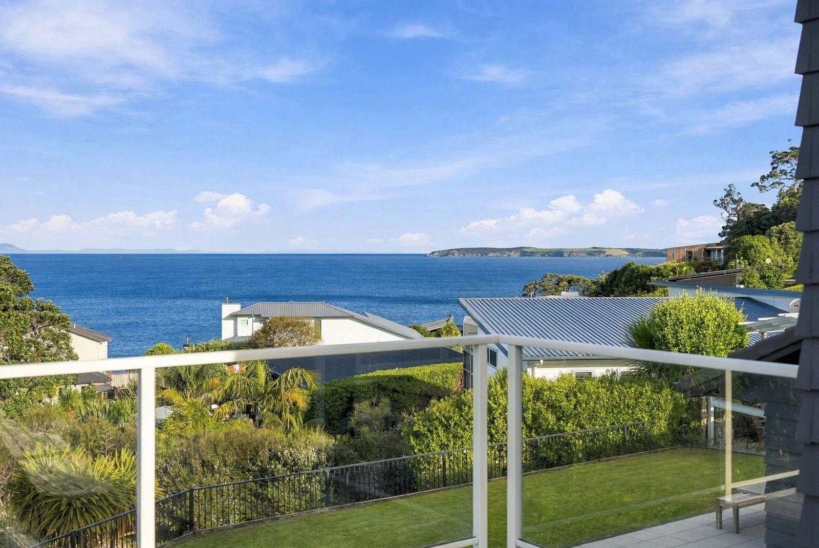 33 Lax Crescent, Leigh, photo 8