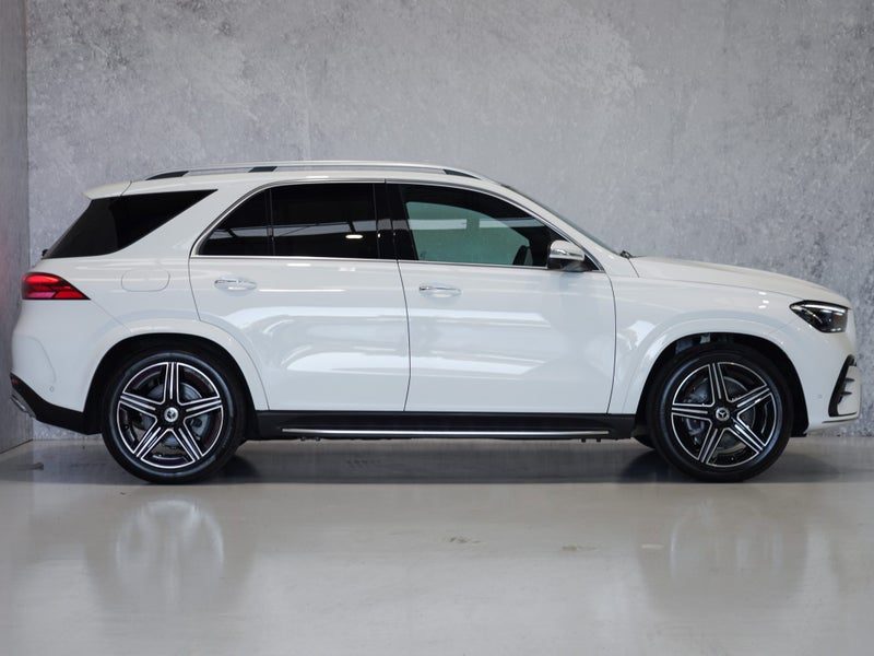2026 Mercedes-Benz GLE 300 d AMG Line 4Matic SUV, photo 3