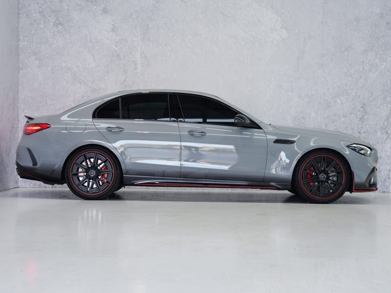2026 Mercedes-Benz C 63 S AMG, photo 2