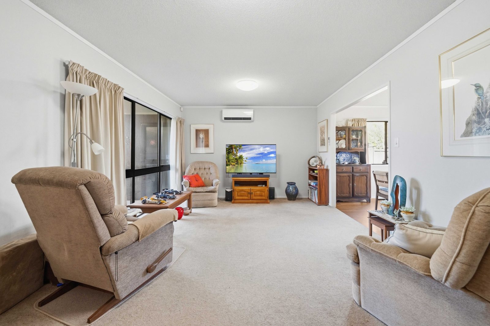 28 Evanda Crescent, Conifer Grove, photo 2