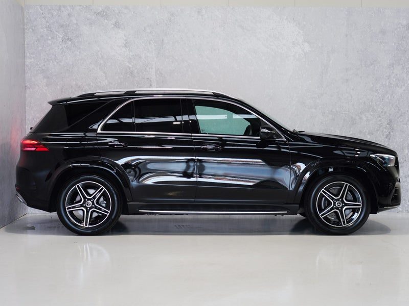 2026 Mercedes-Benz GLE 300 d AMG Line 4Matic SUV, photo 3