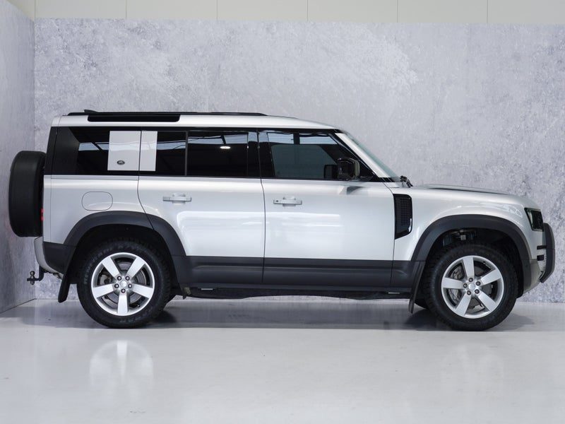 2022 Land Rover Defender 110 D 300 SE, photo 3
