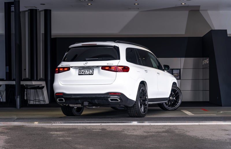 2026 Mercedes-Benz GLS 450 d 4MATIC SUV, photo 2