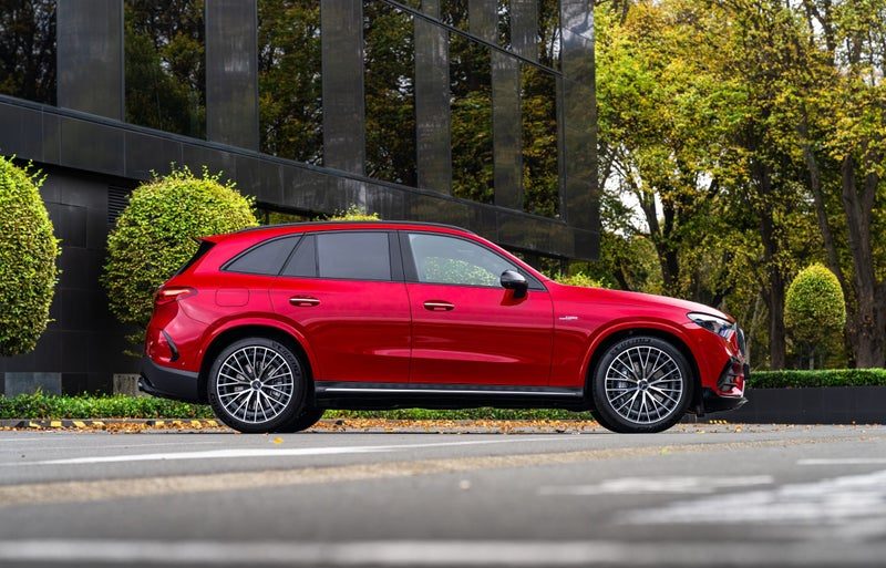 2026 Mercedes-Benz GLC 43 AMG 4MATIC, photo 2