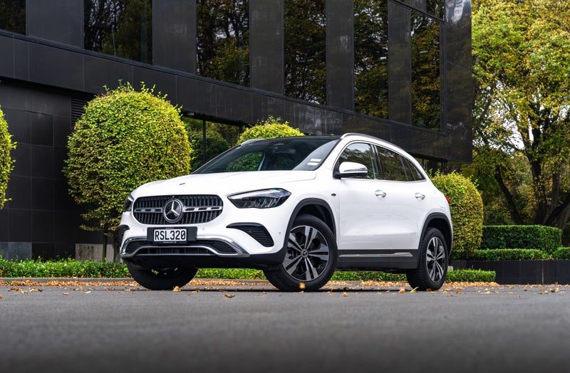 2026 Mercedes-Benz GLA 250 E PLUG-IN HYBRID