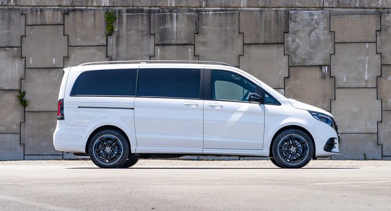 2026 Mercedes-Benz V 250 Luxury 7-Seater, photo 3