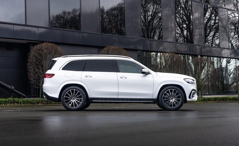 2026 Mercedes-Benz GLS 450 d AMG Line 4MATIC SUV, photo 3