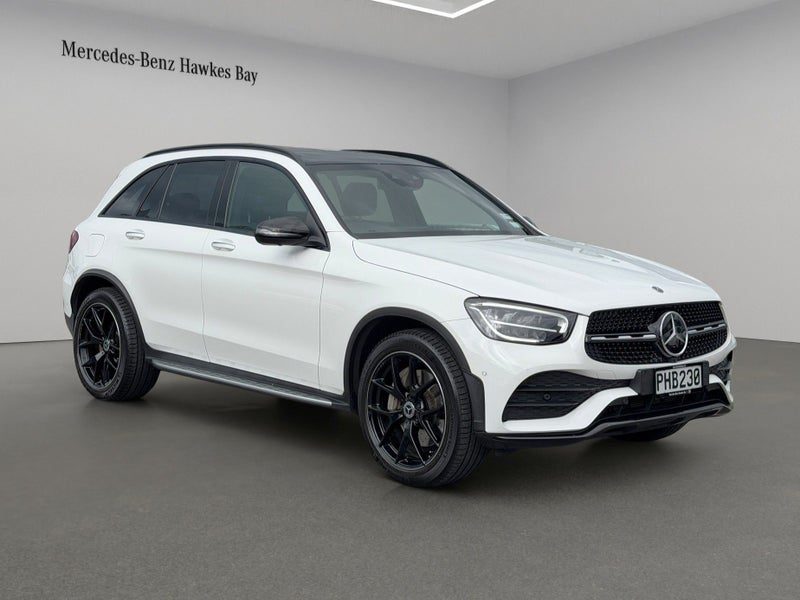2022 Mercedes-Benz GLC 300 e AMG