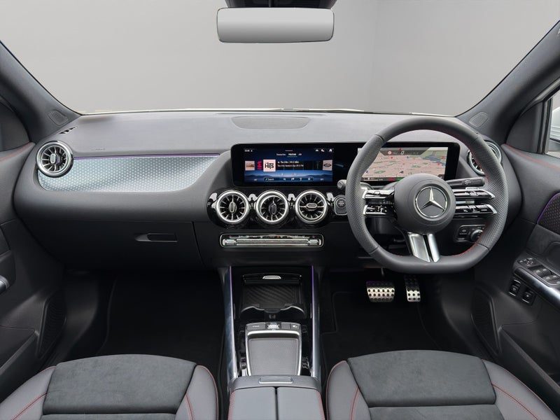 2026 Mercedes-Benz GLA 250 Hybrid, photo 3
