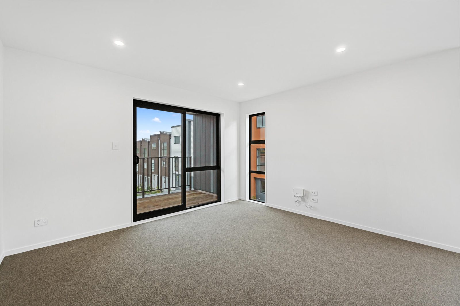 14 Raupeti Lane, Henderson, photo 2