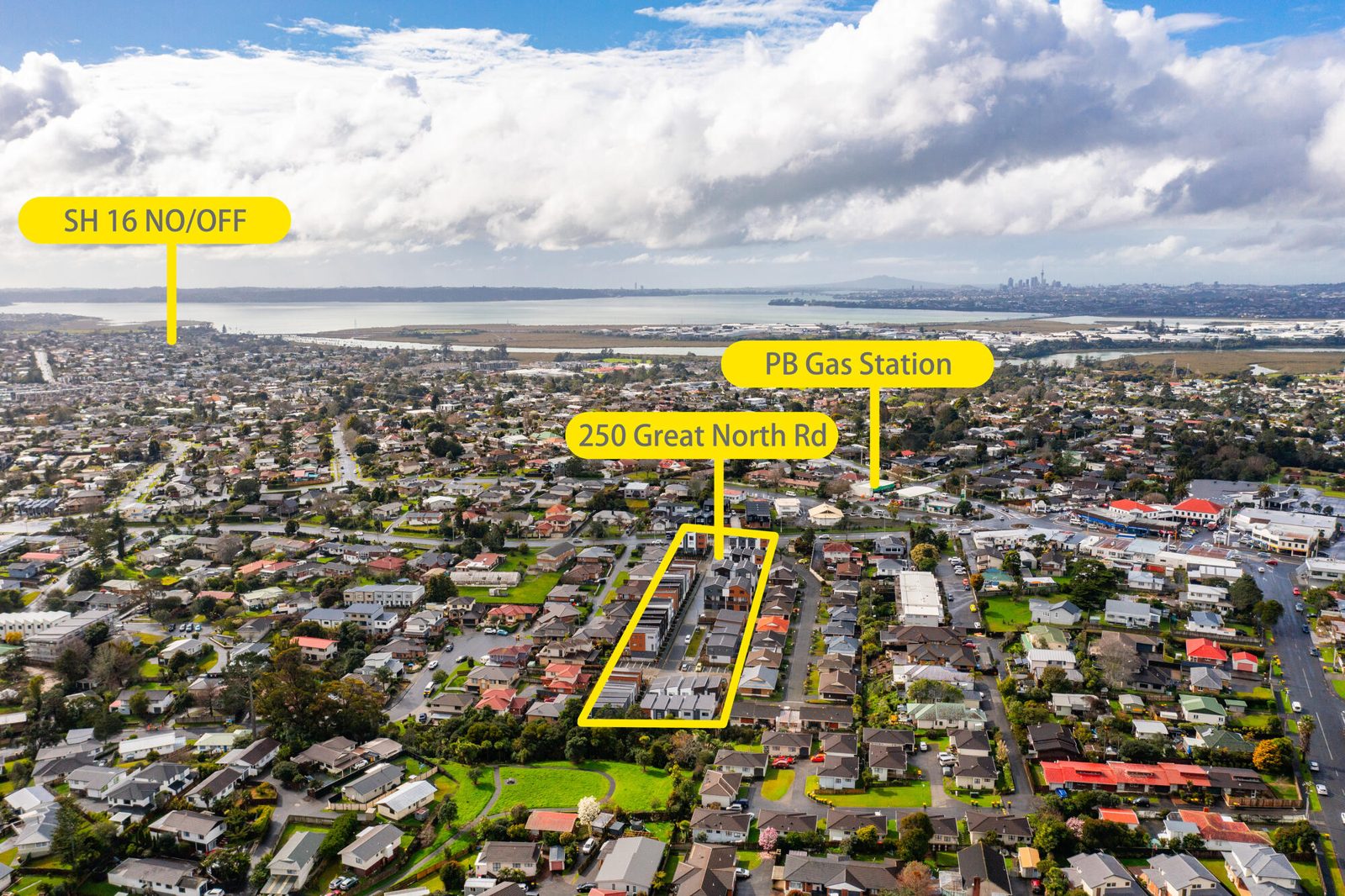 14 Raupeti Lane, Henderson, photo 16