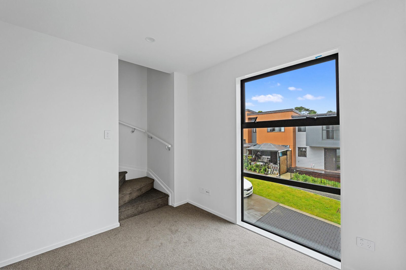 14 Raupeti Lane, Henderson, photo 8