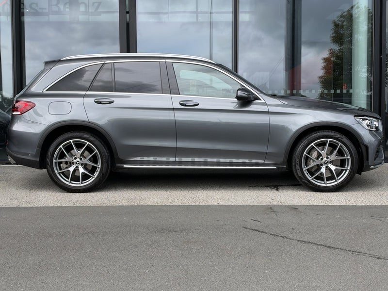 2022 Mercedes-Benz GLC 300 4MATIC SUV - NZ New, photo 3