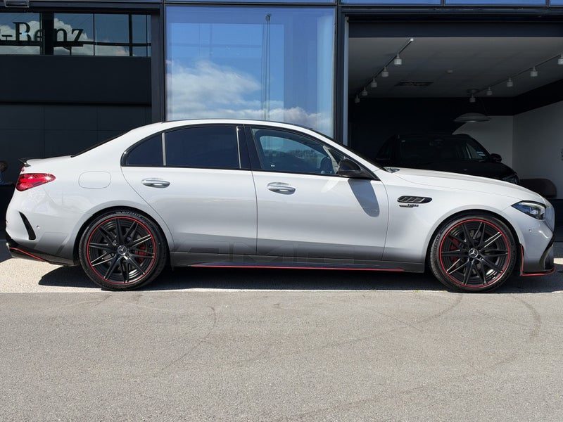 2026 Mercedes-Benz C 63 S, photo 3
