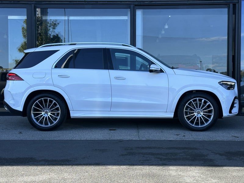 2026 Mercedes-Benz GLE 300 d, photo 3