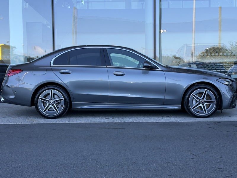2026 Mercedes-Benz C 350 e PHEV Sedan - NZ New, photo 3