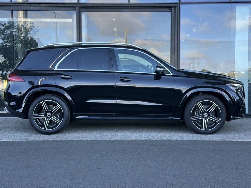 2025 Mercedes-Benz GLE 300 d, photo 2