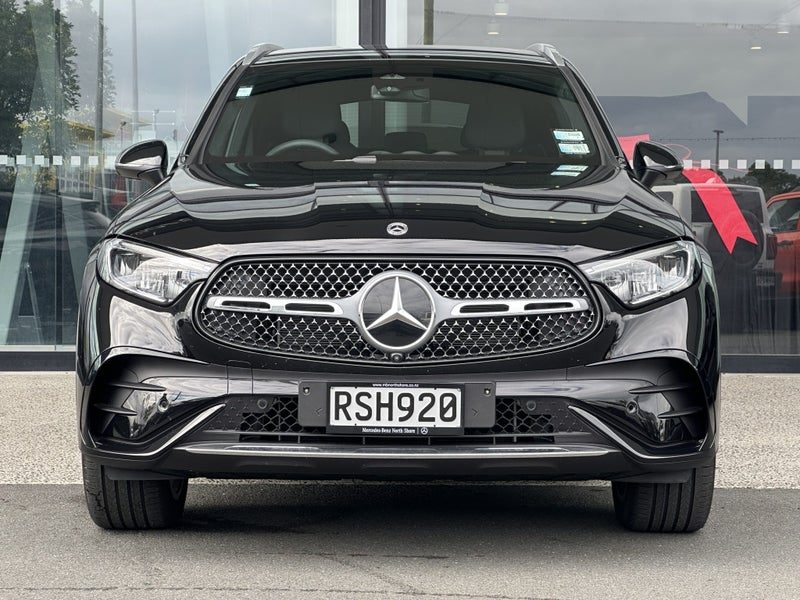 2026 Mercedes-Benz GLC 350 e, photo 2