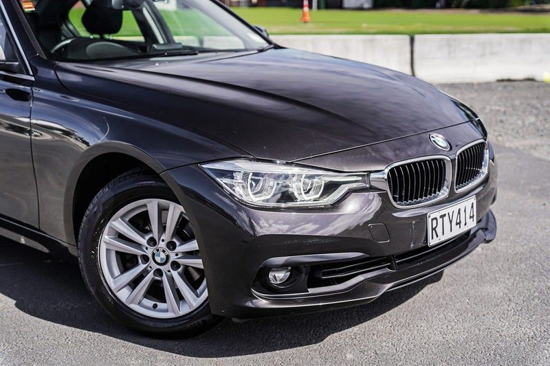 2016 BMW 318i LCI Facelift, photo 2