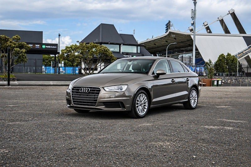 2015 Audi A3 1.4 TFSI Sedan, photo 3