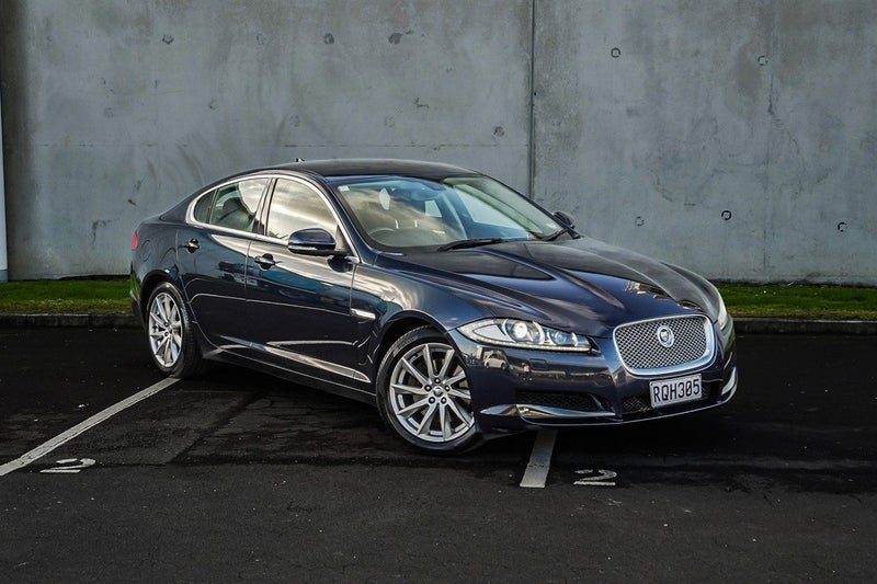 2013 Jaguar XF 2.0 NZ NEW