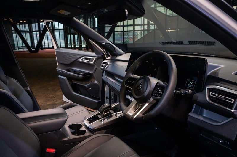 2026 Mitsubishi Outlander Sport VRX, photo 2