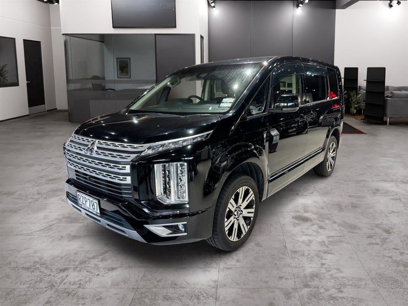 2021 Mitsubishi Delica 4WD