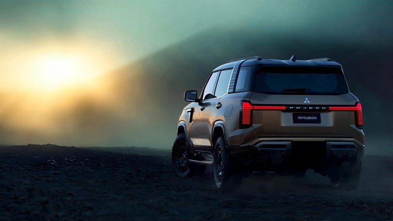 2026 Mitsubishi Pajero EXCEED, photo 2