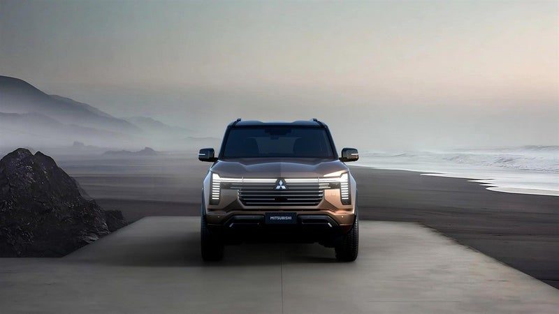 2026 Mitsubishi Pajero EXCEED, photo 3