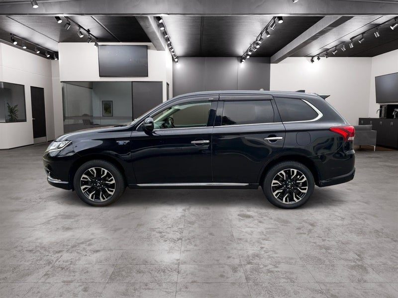 2015 Mitsubishi Outlander PHEV, photo 3