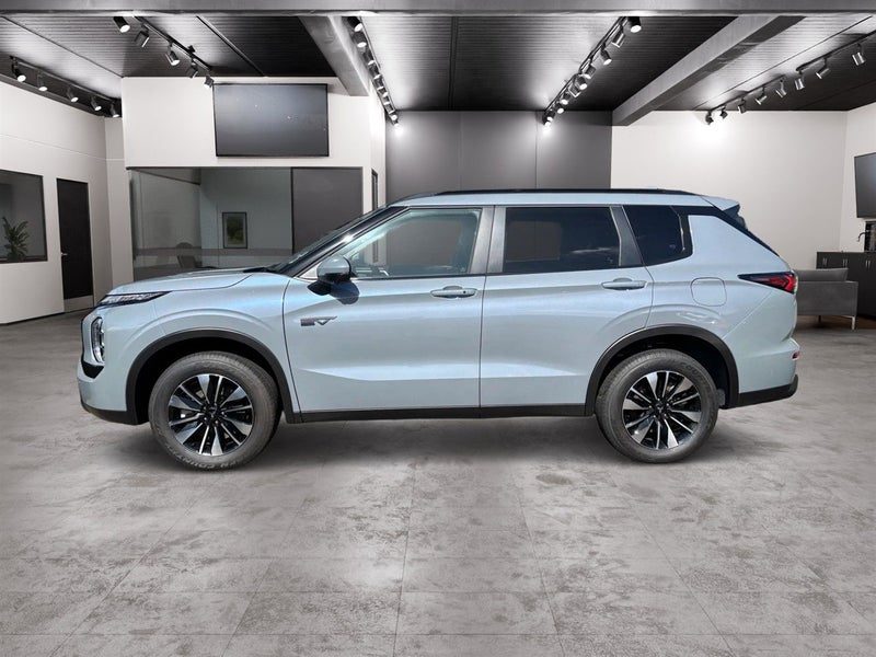 2026 Mitsubishi Outlander LS PHEV/4WD/AT, photo 3
