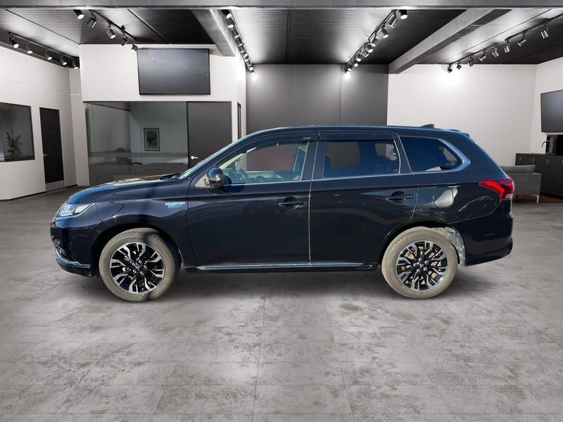 2017 Mitsubishi Outlander PHEV, photo 3