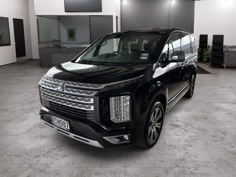 2024 Mitsubishi Delica 4WD