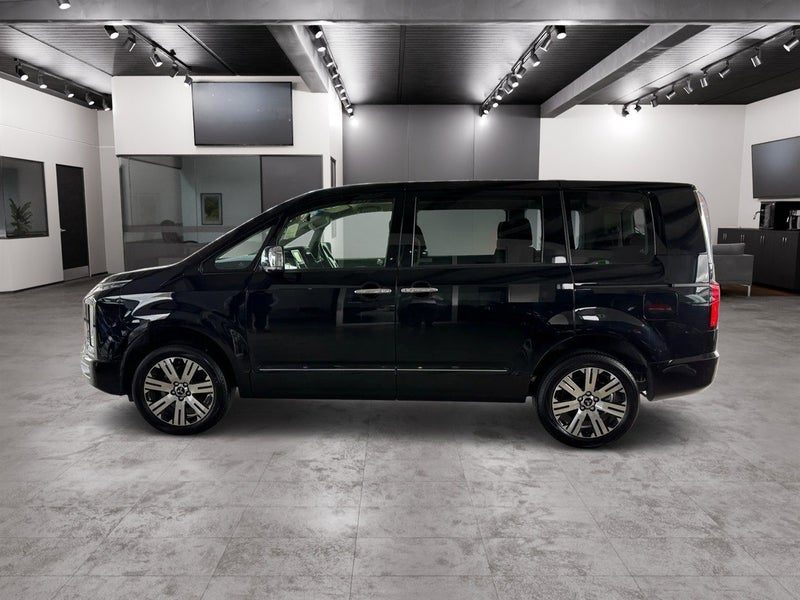 2024 Mitsubishi Delica 4WD, photo 3