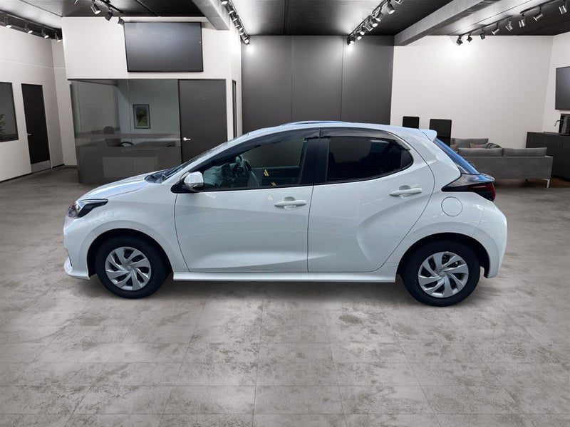 2023 Toyota Yaris HYBRID, photo 3