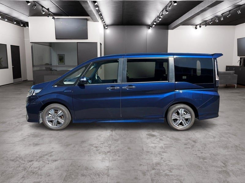 2018 Honda Step Wagon HYBRID, photo 3