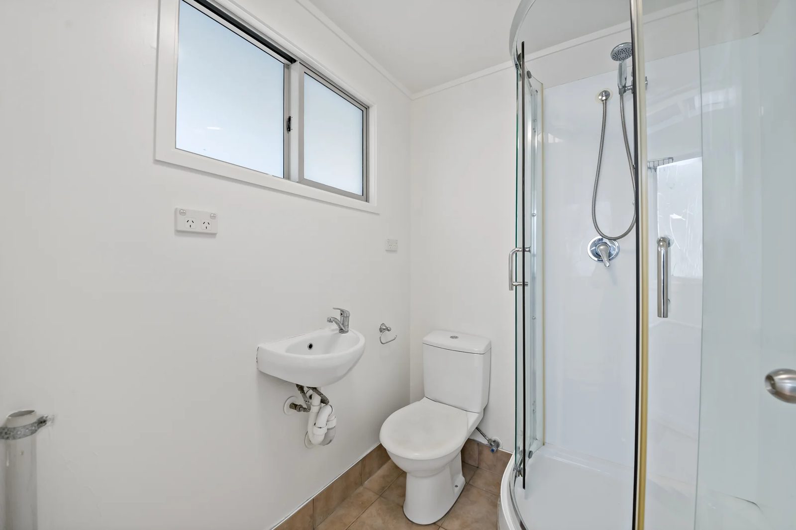 127 Tiverton Road, New Windsor, photo 13