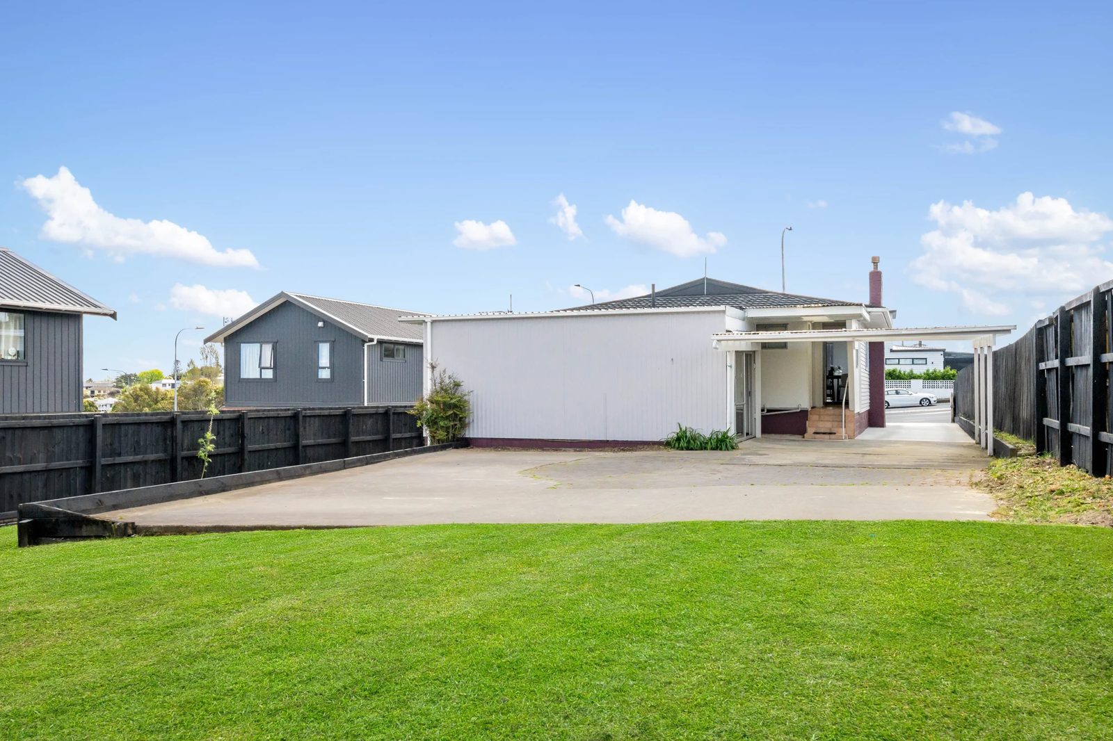 127 Tiverton Road, New Windsor, photo 15