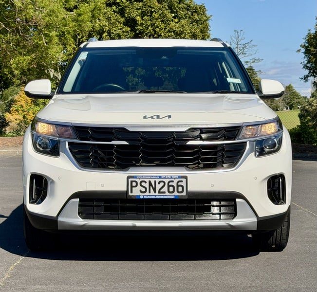 2023 Kia Seltos Lx, photo 3