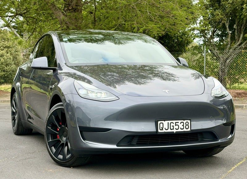 2024 Tesla Model Y Rear Wheel Drive, photo 2