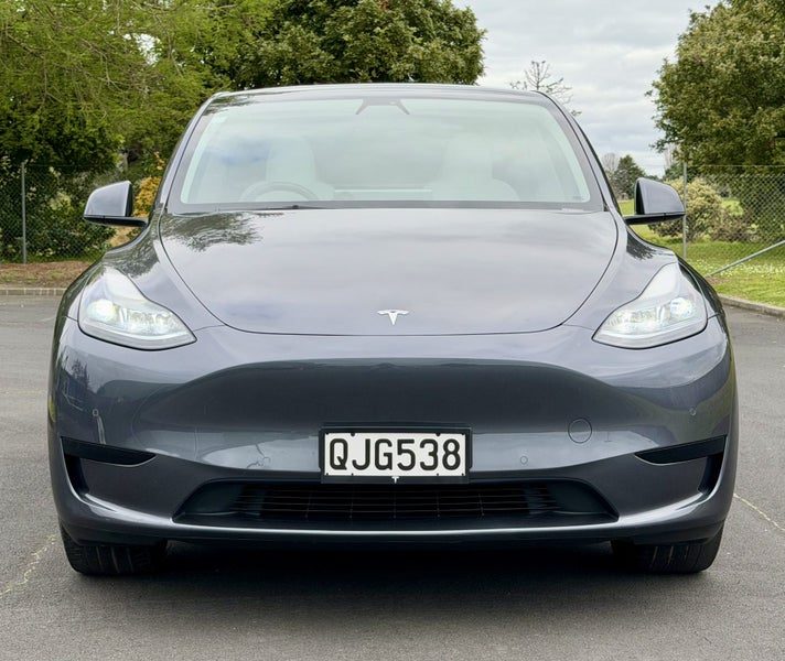 2024 Tesla Model Y Rear Wheel Drive, photo 3