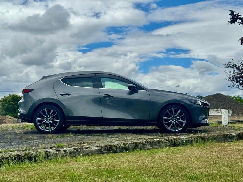 2019 Mazda 3 Fastback 20 S, photo 2
