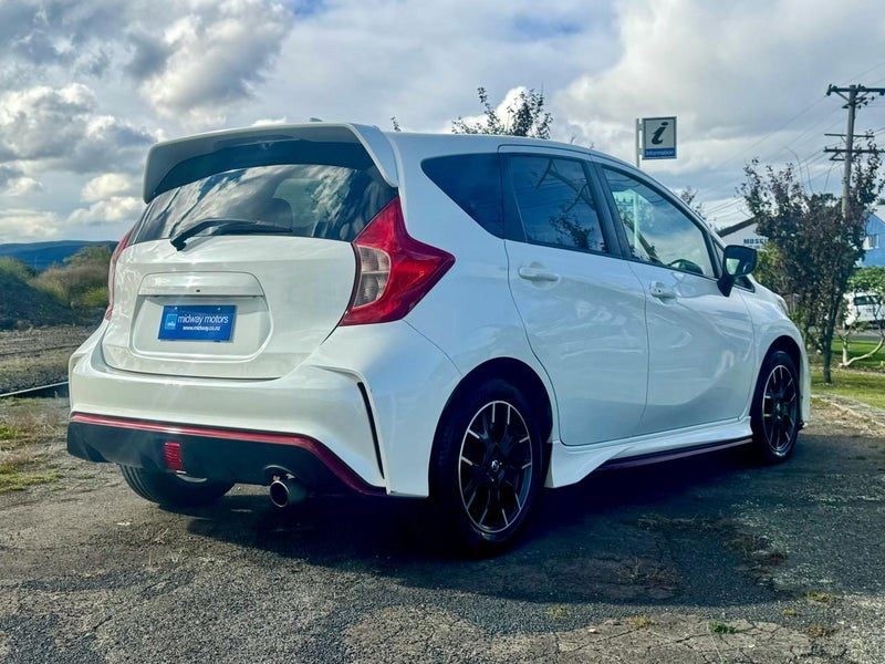 2015 Nissan Note Nismo, photo 2