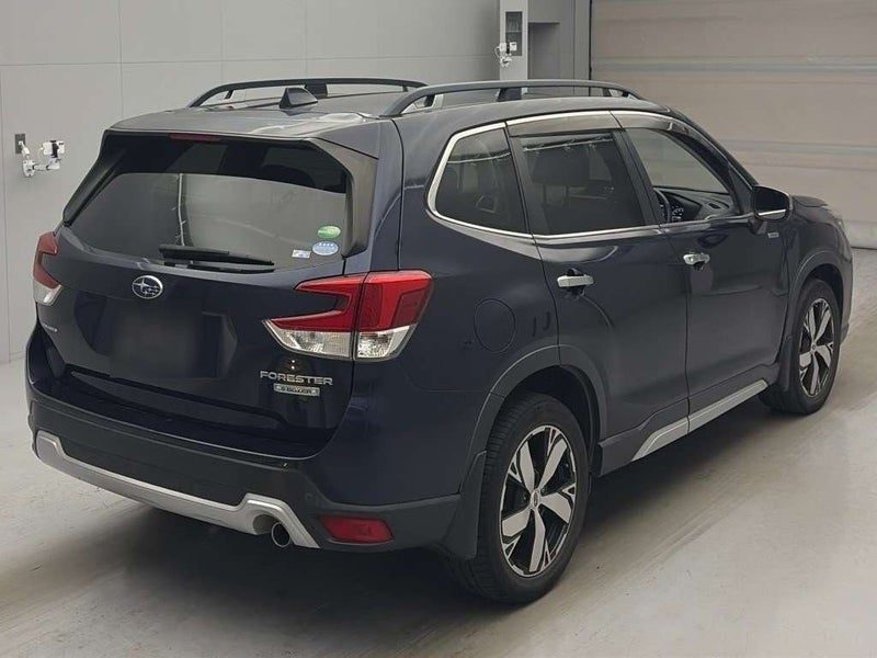2018 Subaru Forester Hybrid, photo 2