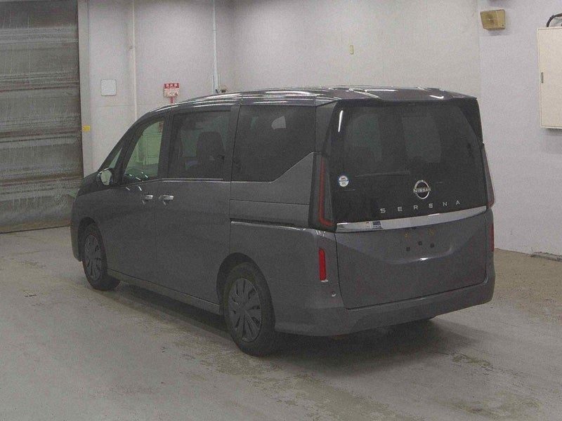 2023 Nissan Serena 20X, photo 3