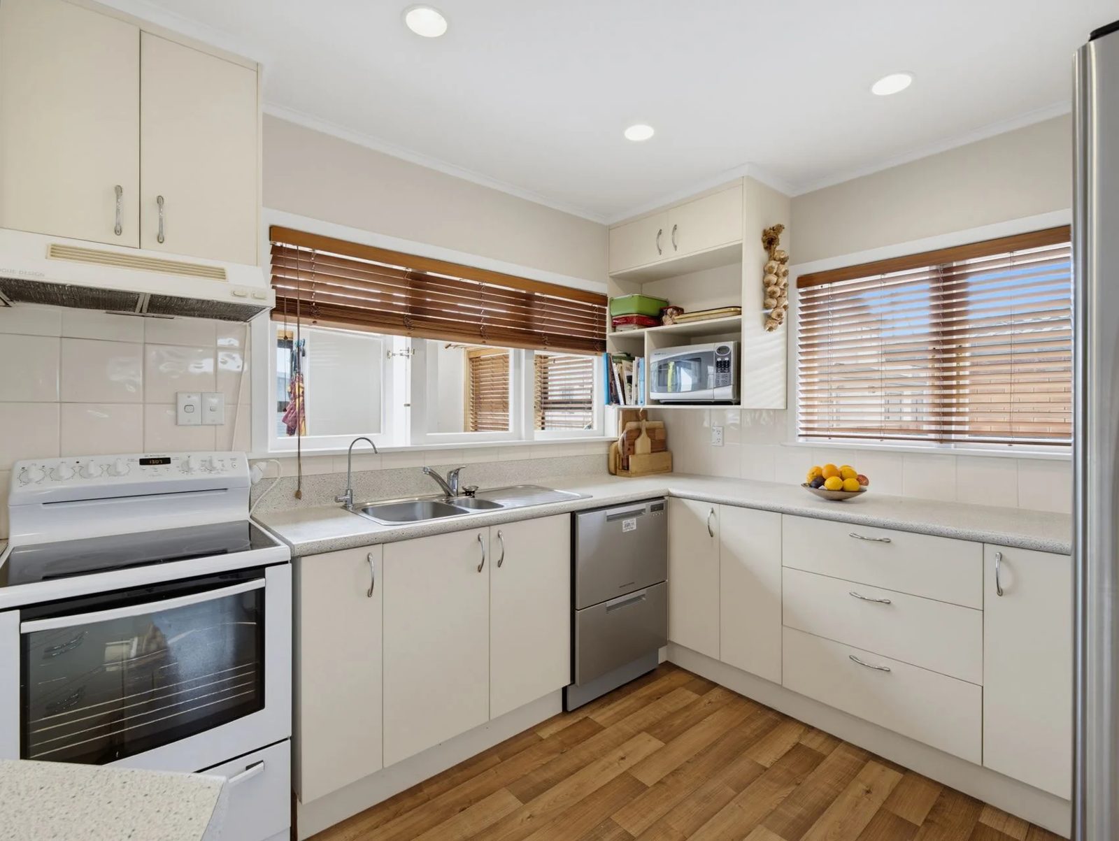27 Regent Street, Papatoetoe, photo 6