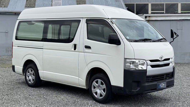 2019 Toyota Hiace, photo 2