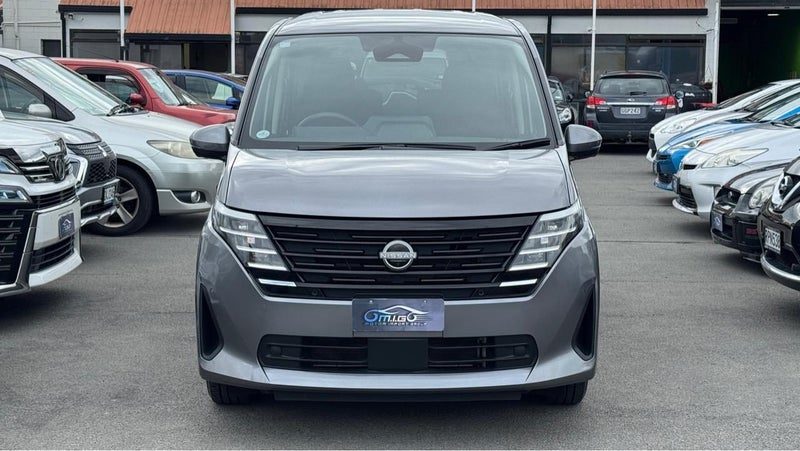 2023 Nissan Serena 20X, photo 3